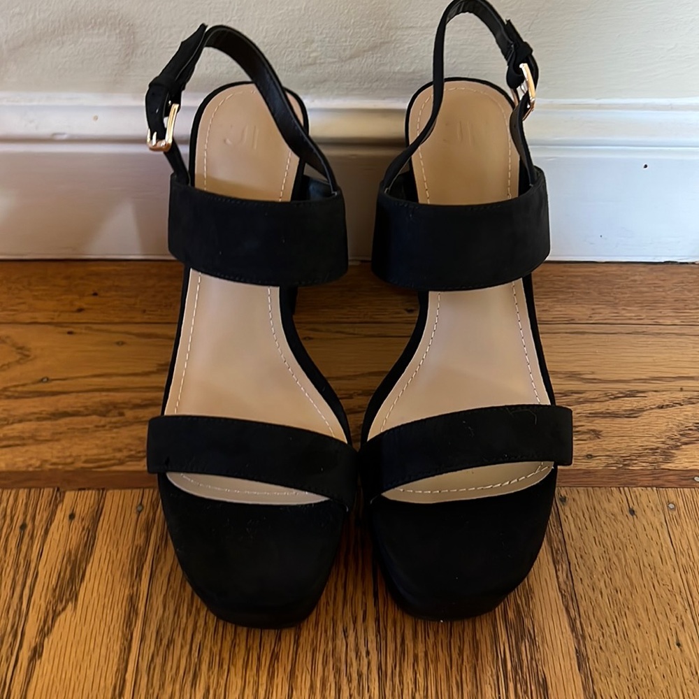 Cute black suede heels